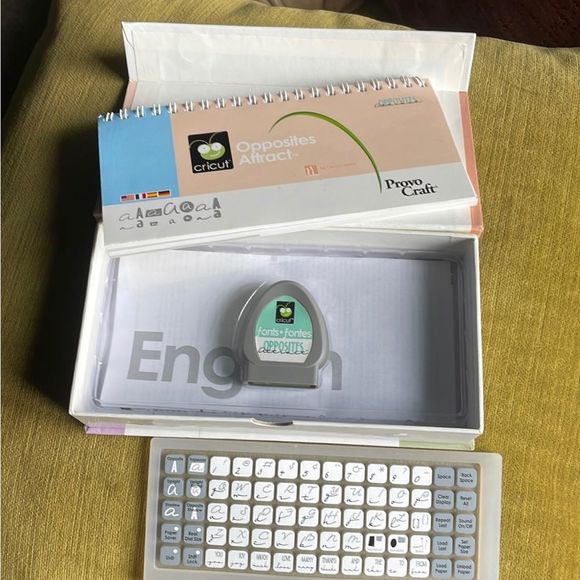 Opposites Attract Cricut Cartridge - Picture 3 of 5